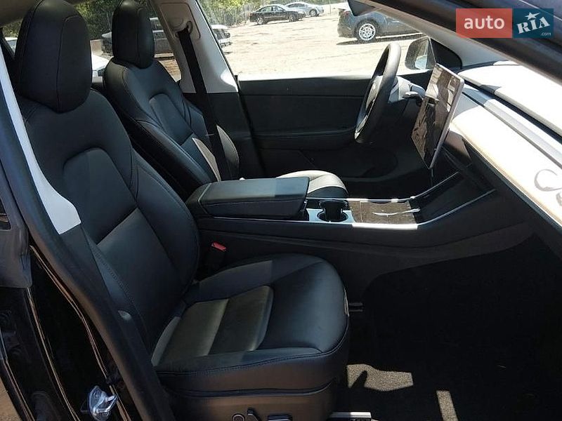 Внедорожник / Кроссовер Tesla Model Y 2021 в Луцке фото 6 Внедорожник / Кроссовер Tesla Model Y 2021 в Луцке