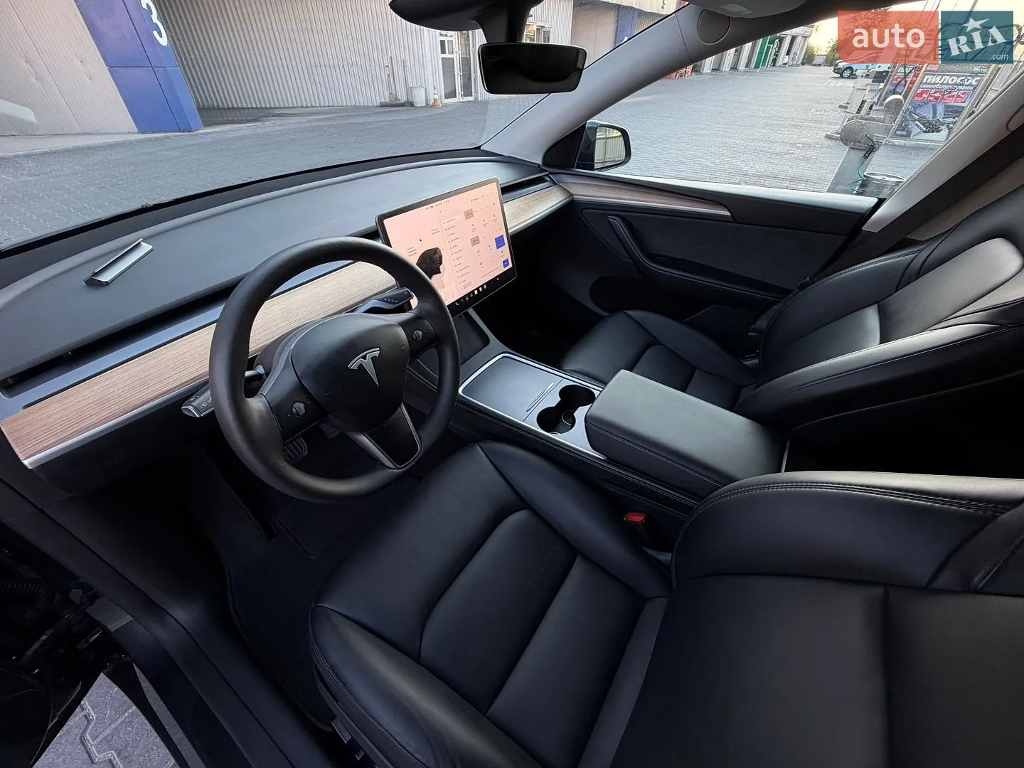 2024 Tesla Model Y - мініатюра 29
