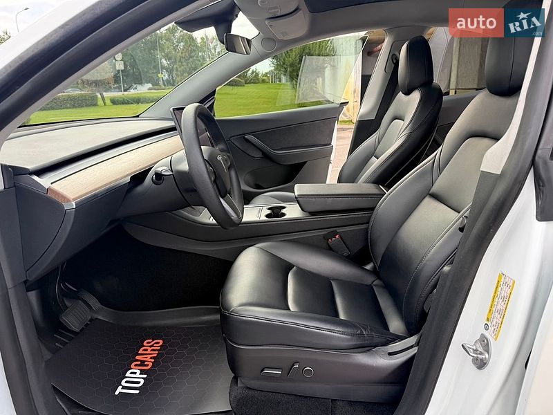 Позашляховик / Кросовер Tesla Model Y 2021 в Києві