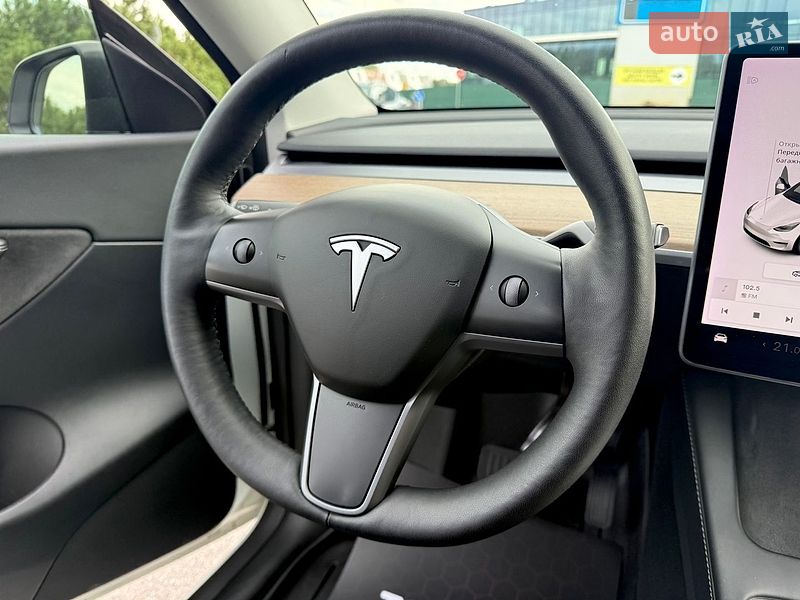Позашляховик / Кросовер Tesla Model Y 2021 в Києві
