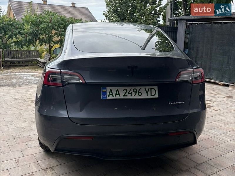 Внедорожник / Кроссовер Tesla Model Y 2023 в Киеве