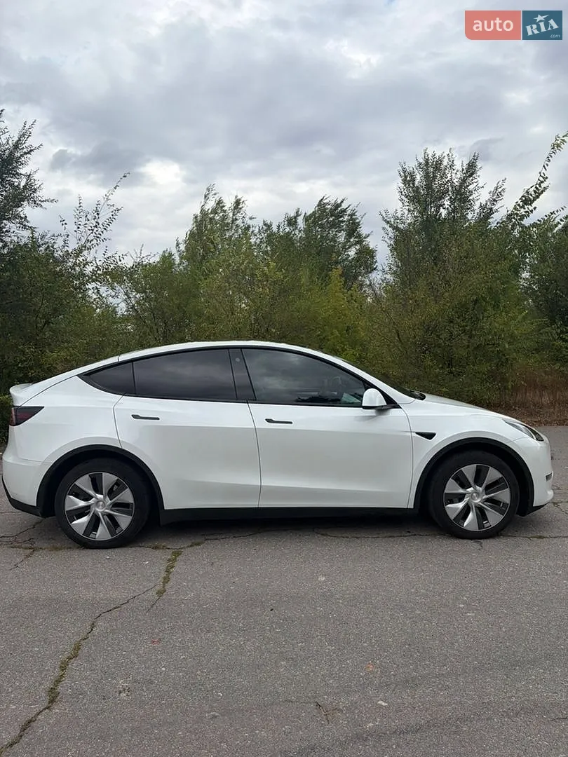 2023 Tesla Model Y - мініатюра 4