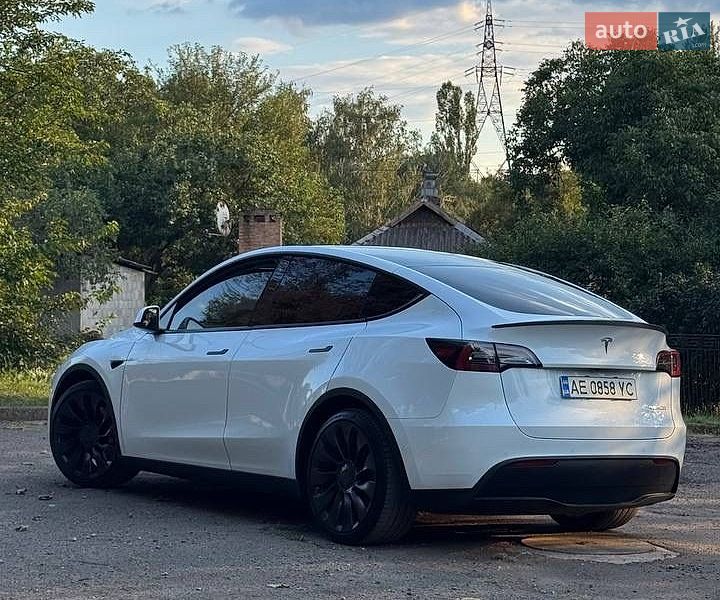 Внедорожник / Кроссовер Tesla Model Y 2022 в Кривом Роге