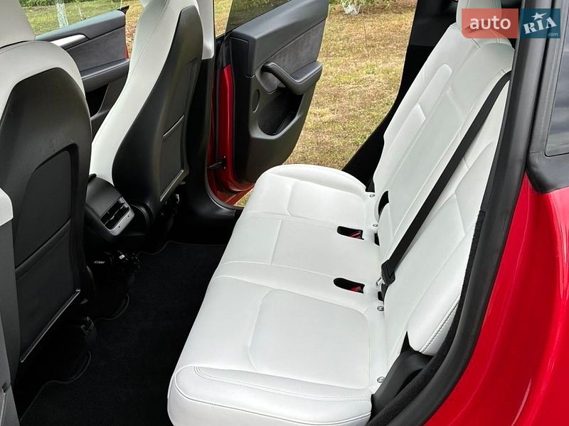 Внедорожник / Кроссовер Tesla Model Y 2023 в Дубно фото 4 Внедорожник / Кроссовер Tesla Model Y 2023 в Дубно
