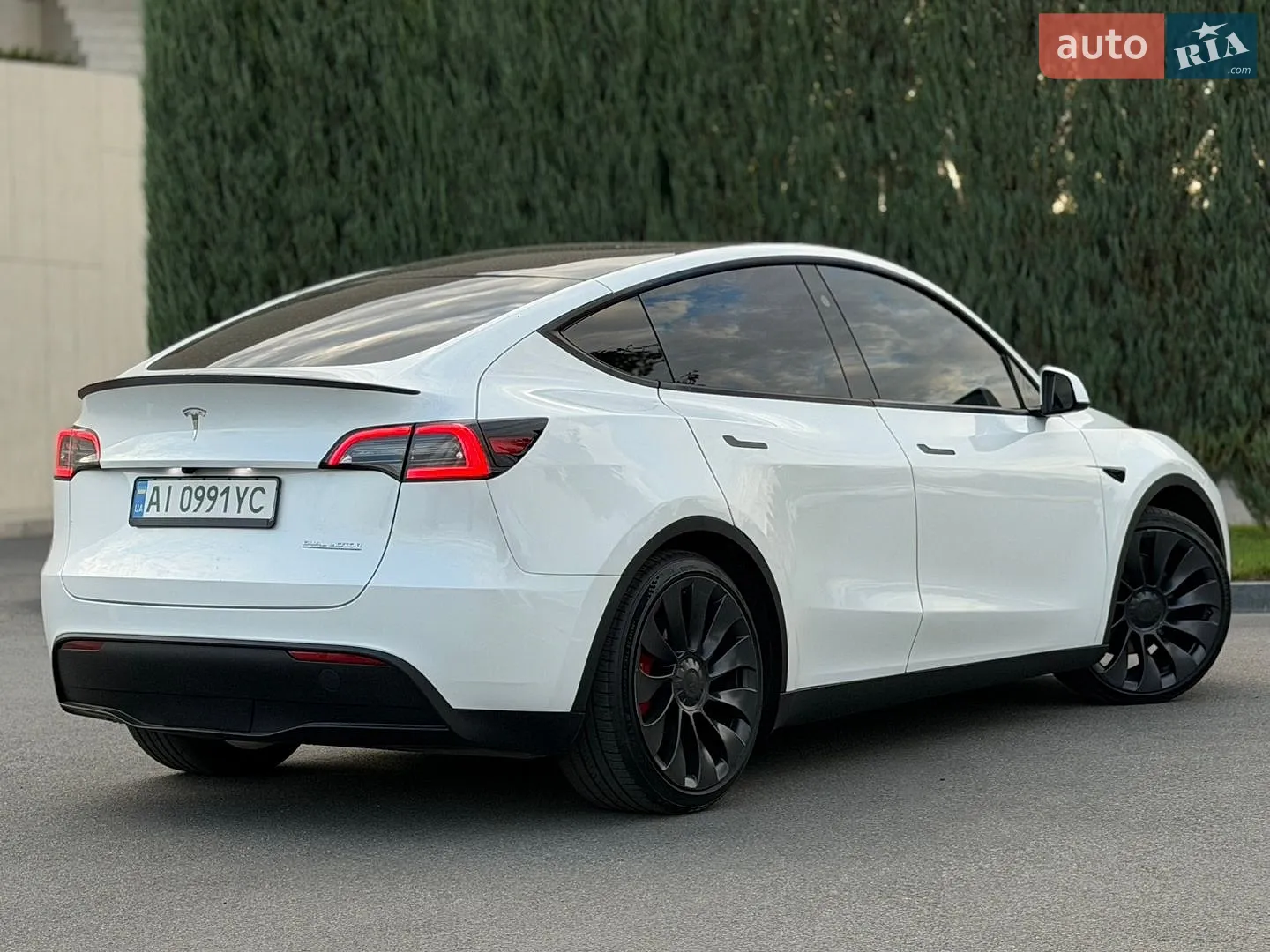 2024 Tesla Model Y - мініатюра 4