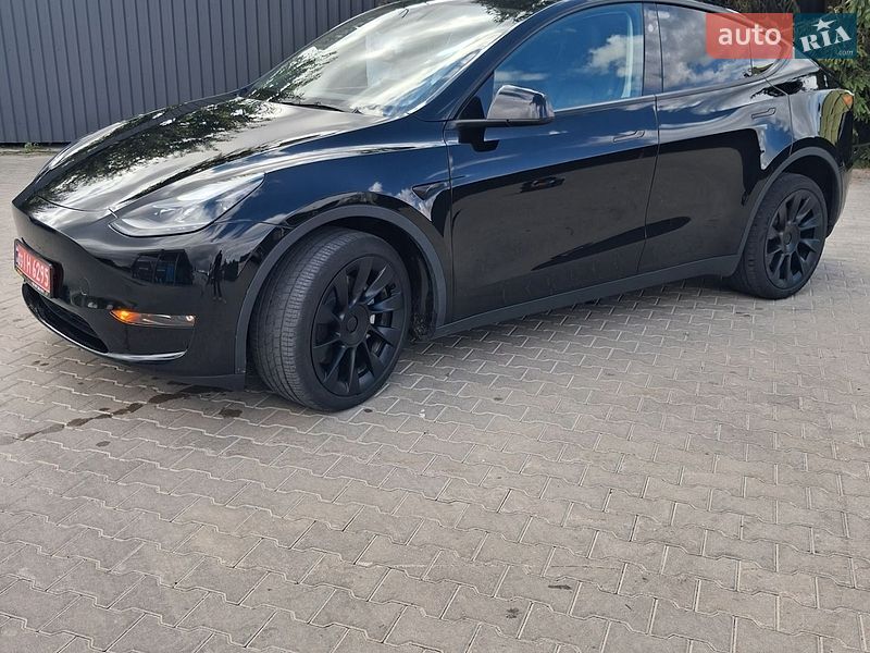 Позашляховик / Кросовер Tesla Model Y 2024 в Ланівці