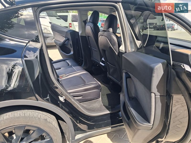 Позашляховик / Кросовер Tesla Model Y 2024 в Ланівці