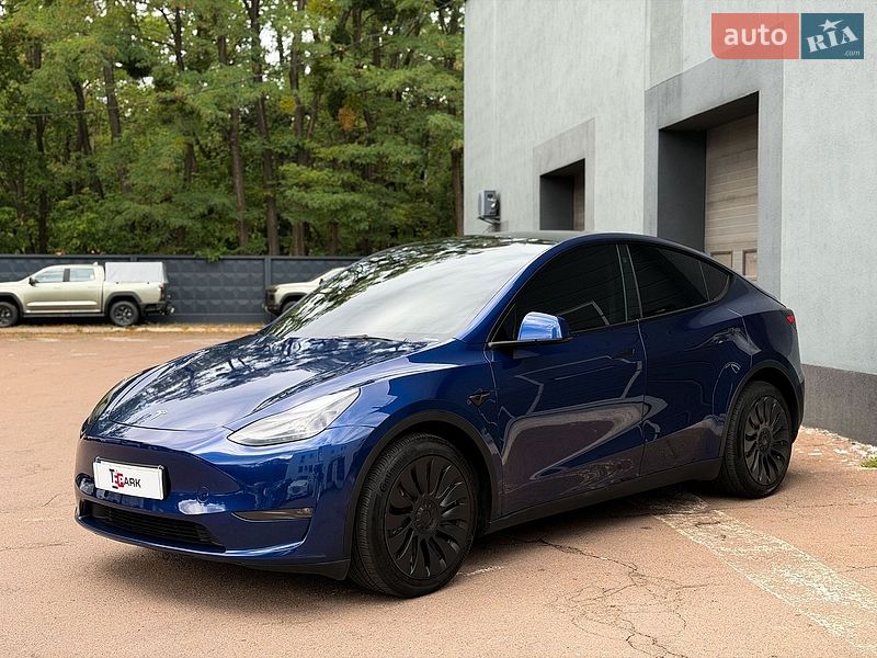 Внедорожник / Кроссовер Tesla Model Y 2023 в Киеве фото 3 Внедорожник / Кроссовер Tesla Model Y 2023 в Киеве