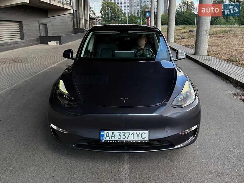 Внедорожник / Кроссовер Tesla Model Y 2023 в Киеве