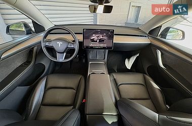 Внедорожник / Кроссовер Tesla Model Y 2023 в Киеве