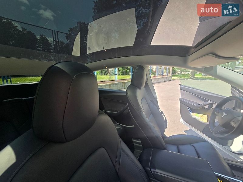 Позашляховик / Кросовер Tesla Model Y 2022 в Києві