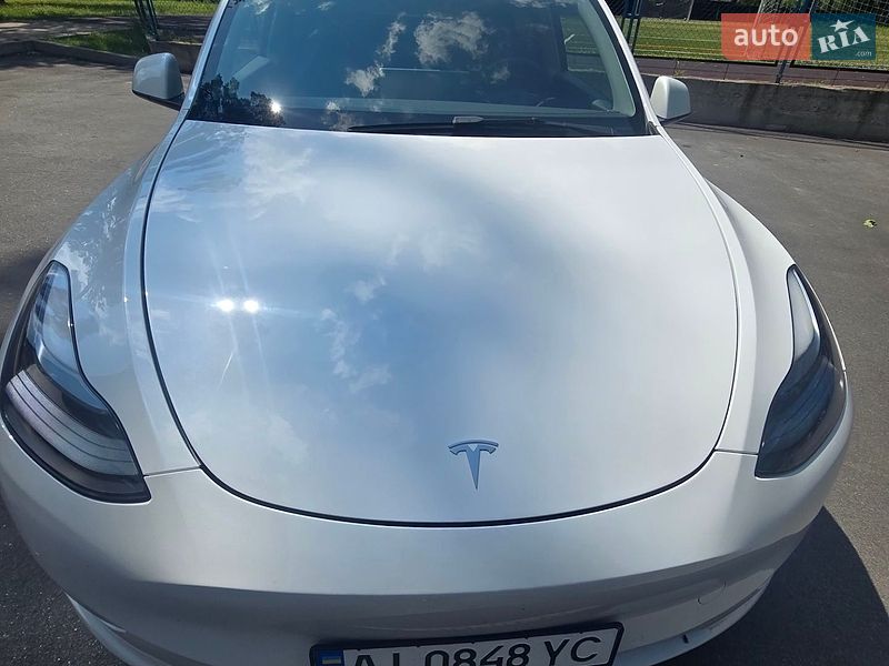 Позашляховик / Кросовер Tesla Model Y 2022 в Києві