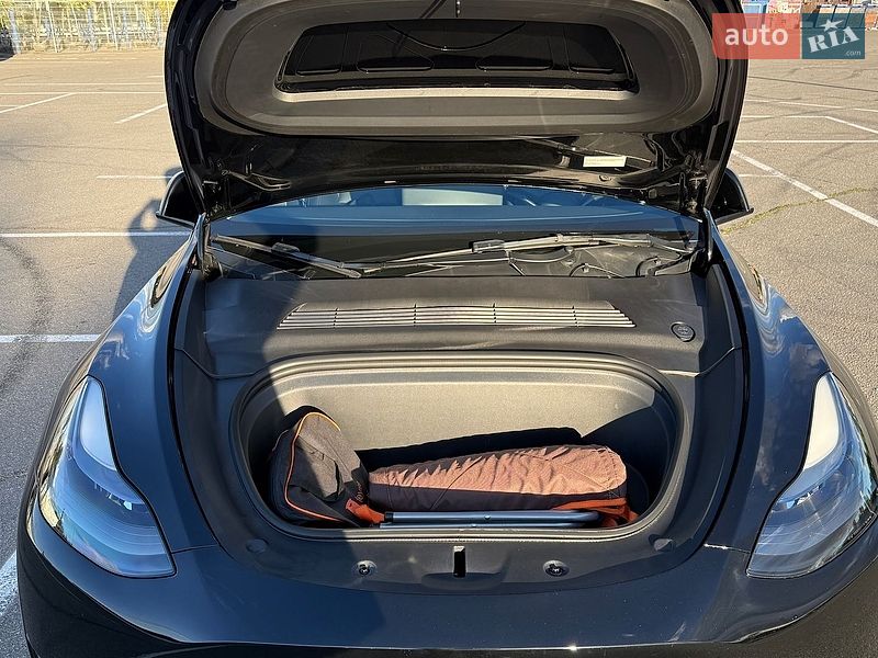 Внедорожник / Кроссовер Tesla Model Y 2022 в Днепре