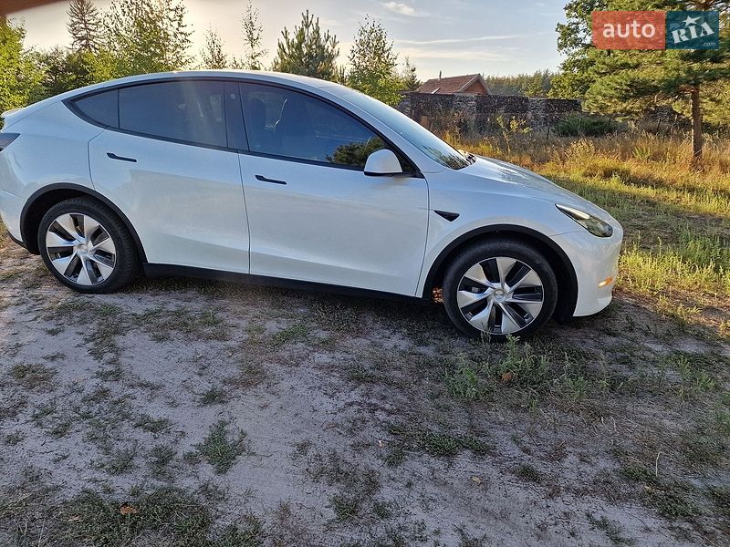 Tesla Model Y 2022 Tesla Model Y 2022