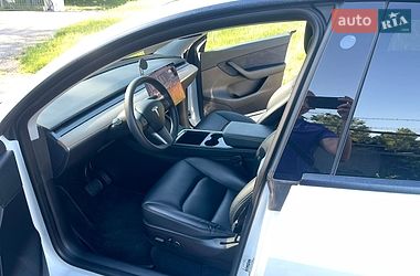 Внедорожник / Кроссовер Tesla Model Y 2021 в Чернигове