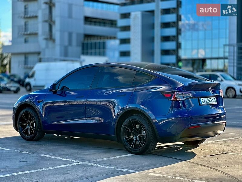 Позашляховик / Кросовер Tesla Model Y 2021 в Києві