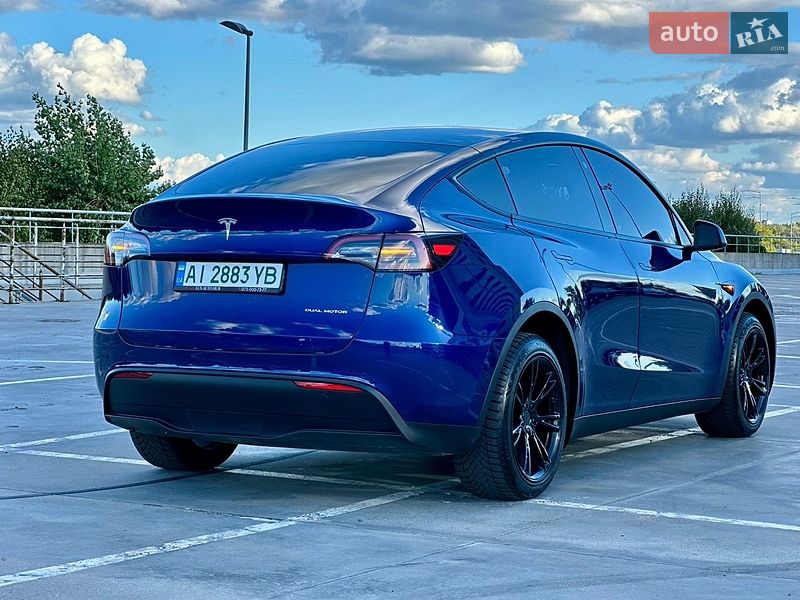 Позашляховик / Кросовер Tesla Model Y 2021 в Києві