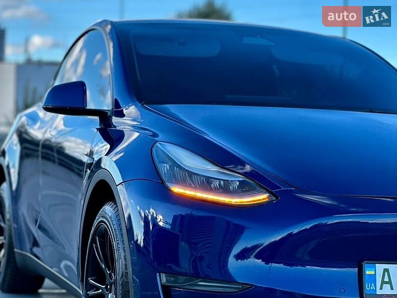 Позашляховик / Кросовер Tesla Model Y 2021 в Києві