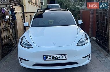 Позашляховик / Кросовер Tesla Model Y 2021 в Львові