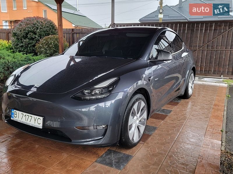 Внедорожник / Кроссовер Tesla Model Y 2022 в Полтаве