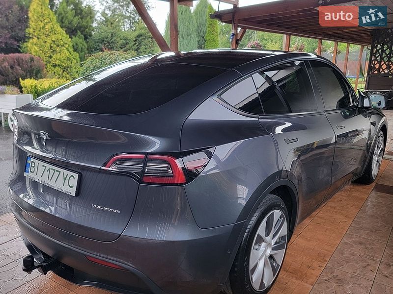 Внедорожник / Кроссовер Tesla Model Y 2022 в Полтаве