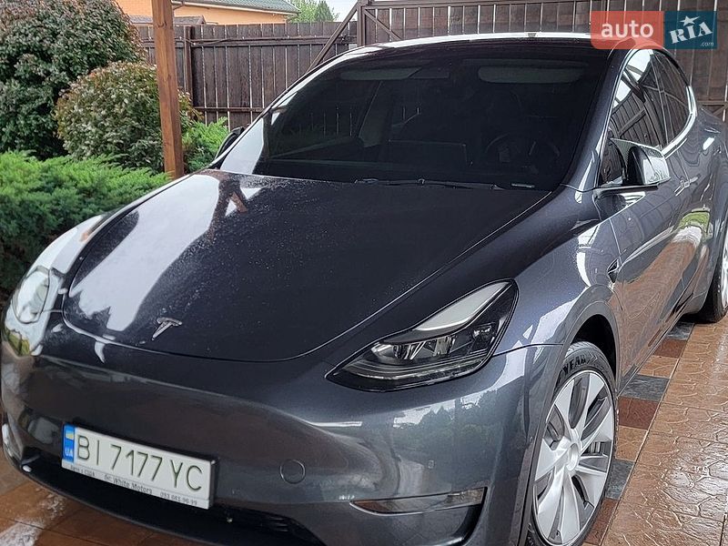 Внедорожник / Кроссовер Tesla Model Y 2022 в Полтаве