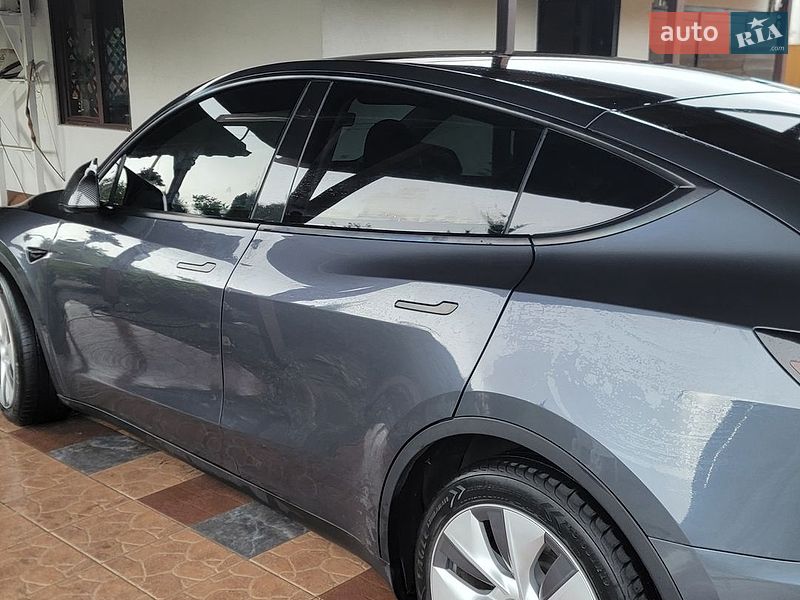 Внедорожник / Кроссовер Tesla Model Y 2022 в Полтаве