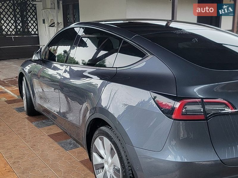 Внедорожник / Кроссовер Tesla Model Y 2022 в Полтаве