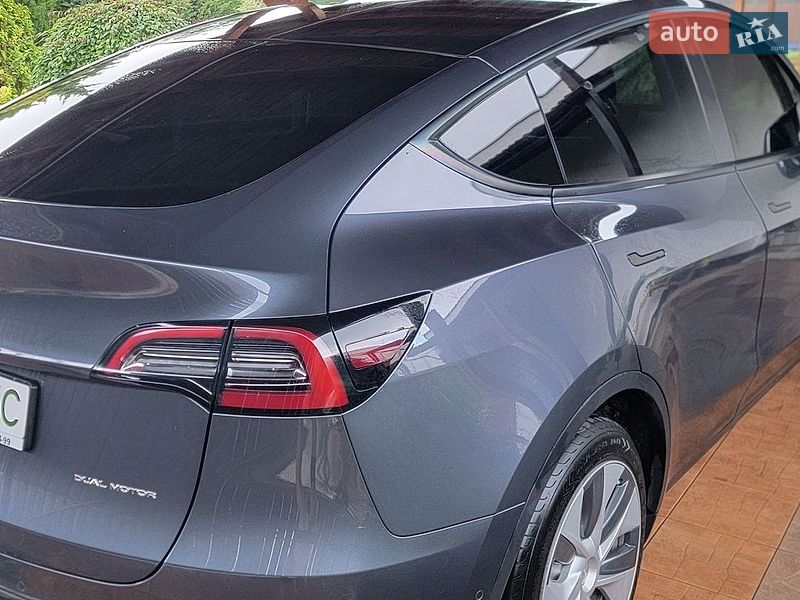 Внедорожник / Кроссовер Tesla Model Y 2022 в Полтаве