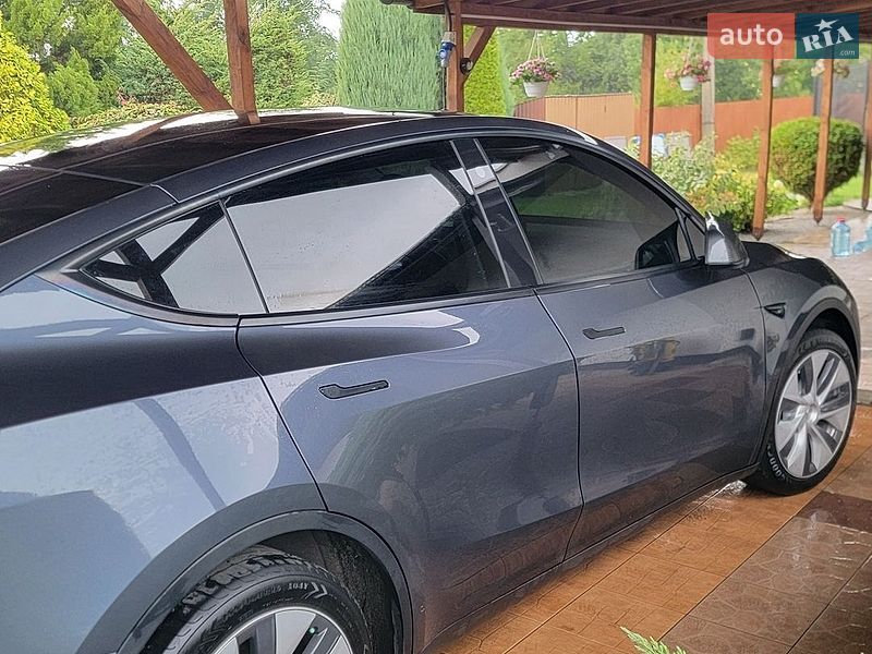Внедорожник / Кроссовер Tesla Model Y 2022 в Полтаве