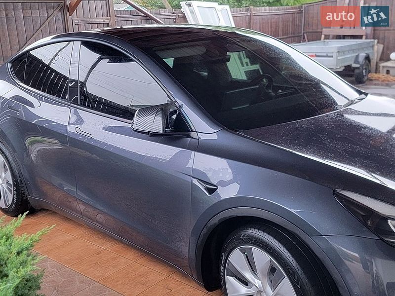 Внедорожник / Кроссовер Tesla Model Y 2022 в Полтаве