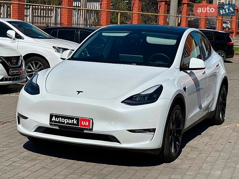Внедорожник / Кроссовер Tesla Model Y 2024 в Одессе