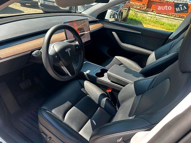 Внедорожник / Кроссовер Tesla Model Y 2024 в Одессе
