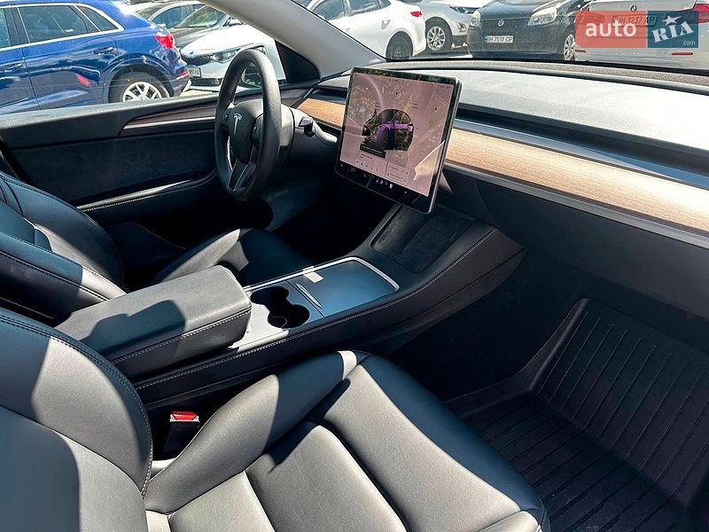 Внедорожник / Кроссовер Tesla Model Y 2024 в Одессе