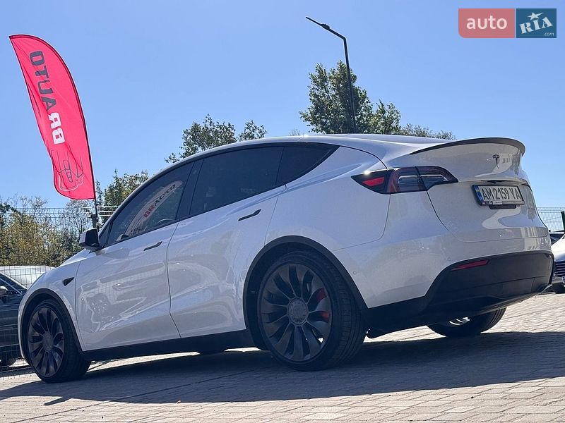 Внедорожник / Кроссовер Tesla Model Y 2022 в Бердичеве