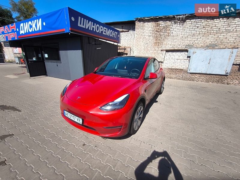 Внедорожник / Кроссовер Tesla Model Y 2022 в Кривом Роге