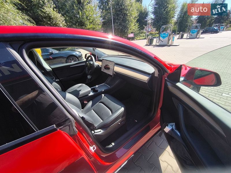 Внедорожник / Кроссовер Tesla Model Y 2022 в Кривом Роге