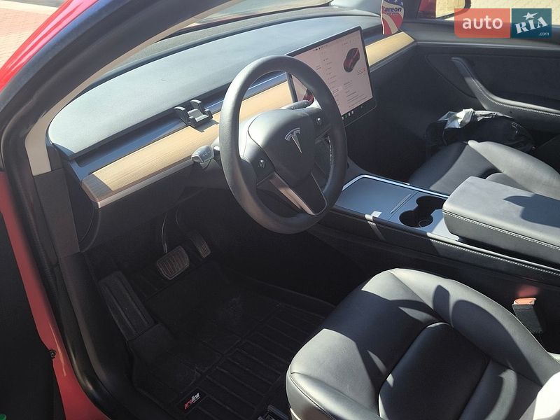 Внедорожник / Кроссовер Tesla Model Y 2022 в Кривом Роге