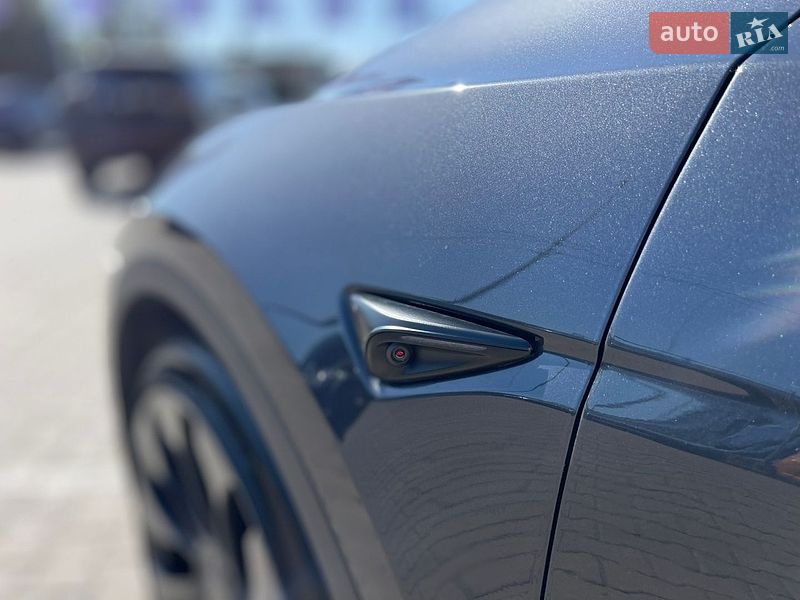 Позашляховик / Кросовер Tesla Model Y 2024 в Чернівцях фото 12 Позашляховик / Кросовер Tesla Model Y 2024 в Чернівцях