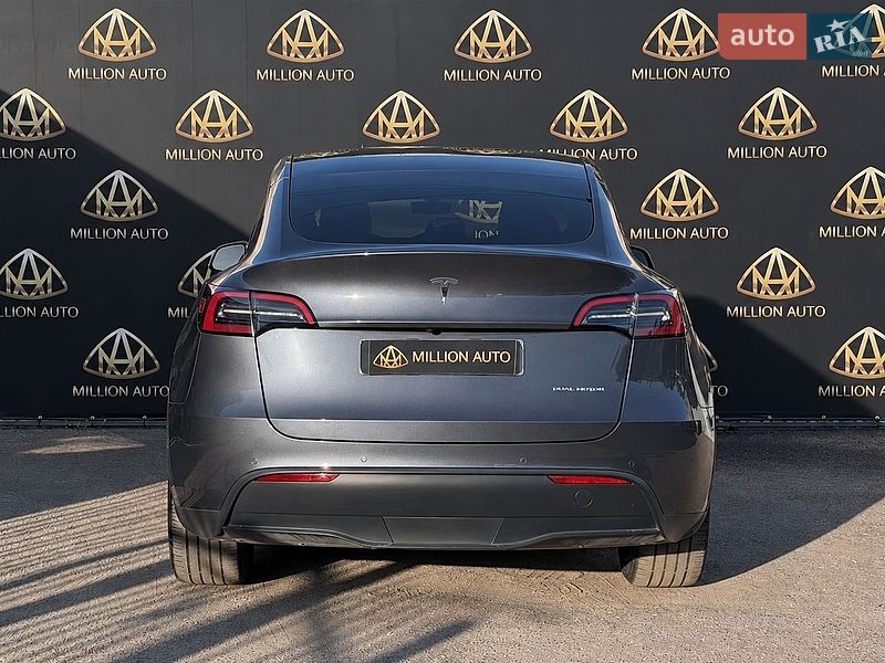 Внедорожник / Кроссовер Tesla Model Y 2022 в Киеве