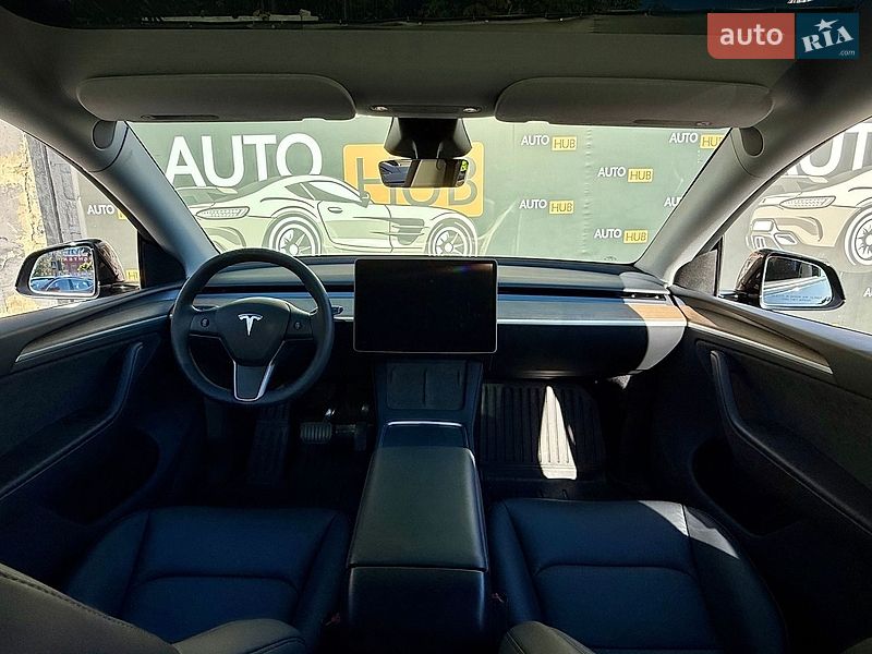 Внедорожник / Кроссовер Tesla Model Y 2024 в Харькове