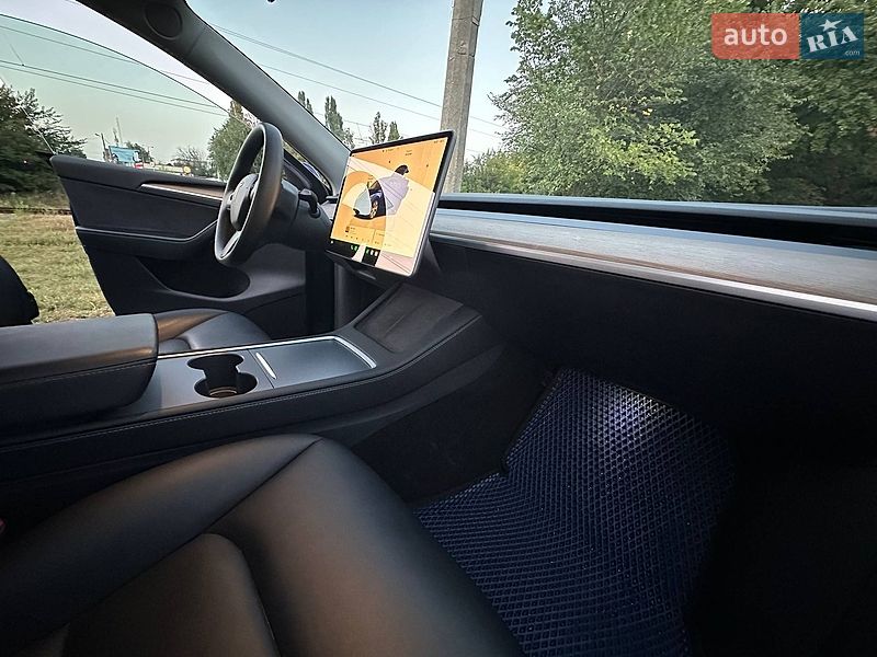 Позашляховик / Кросовер Tesla Model Y 2022 в Харкові