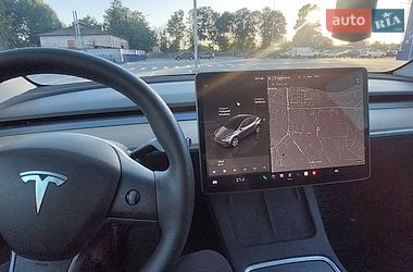 Позашляховик / Кросовер Tesla Model Y 2023 в Тернополі