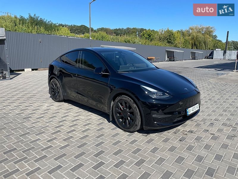 Позашляховик / Кросовер Tesla Model Y 2022 в Полтаві фото Позашляховик / Кросовер Tesla Model Y 2022 в Полтаві
