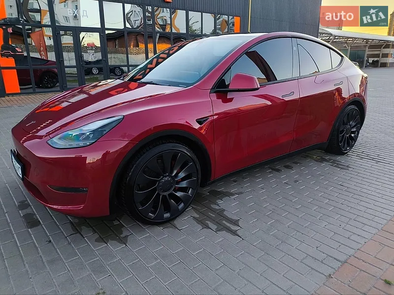 Tesla Model Y 2023