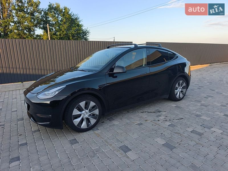 Tesla Model Y 2022