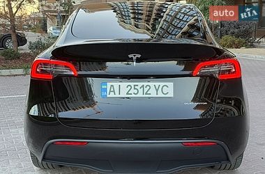 Внедорожник / Кроссовер Tesla Model Y 2023 в Киеве