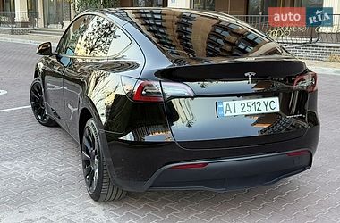 Внедорожник / Кроссовер Tesla Model Y 2023 в Киеве