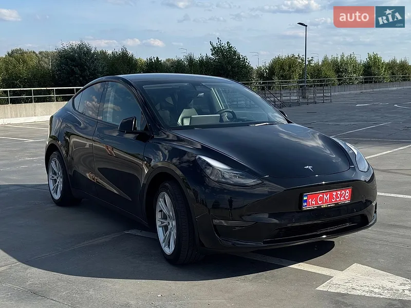 Tesla Model Y 2022