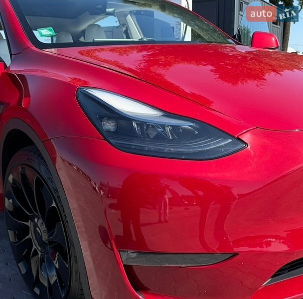 Позашляховик / Кросовер Tesla Model Y 2023 в Києві